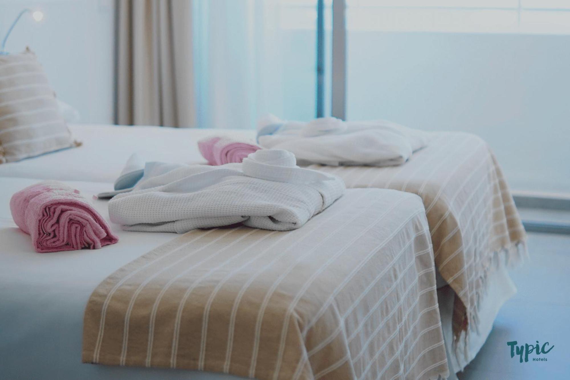 Typic Marina Playa - Adults Only Aparthotel San Antonio  Ngoại thất bức ảnh
