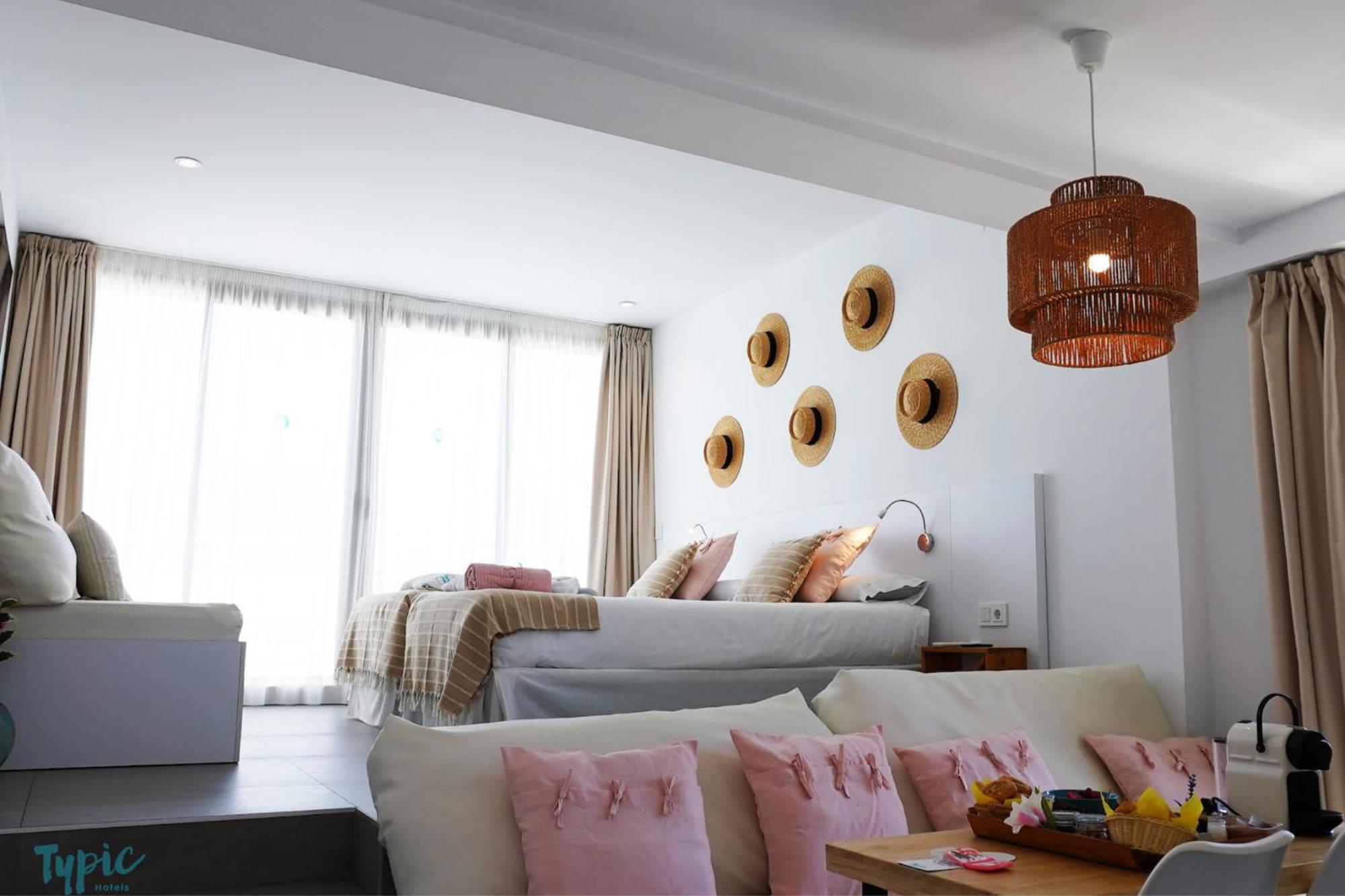 Typic Marina Playa - Adults Only Aparthotel San Antonio  Ngoại thất bức ảnh