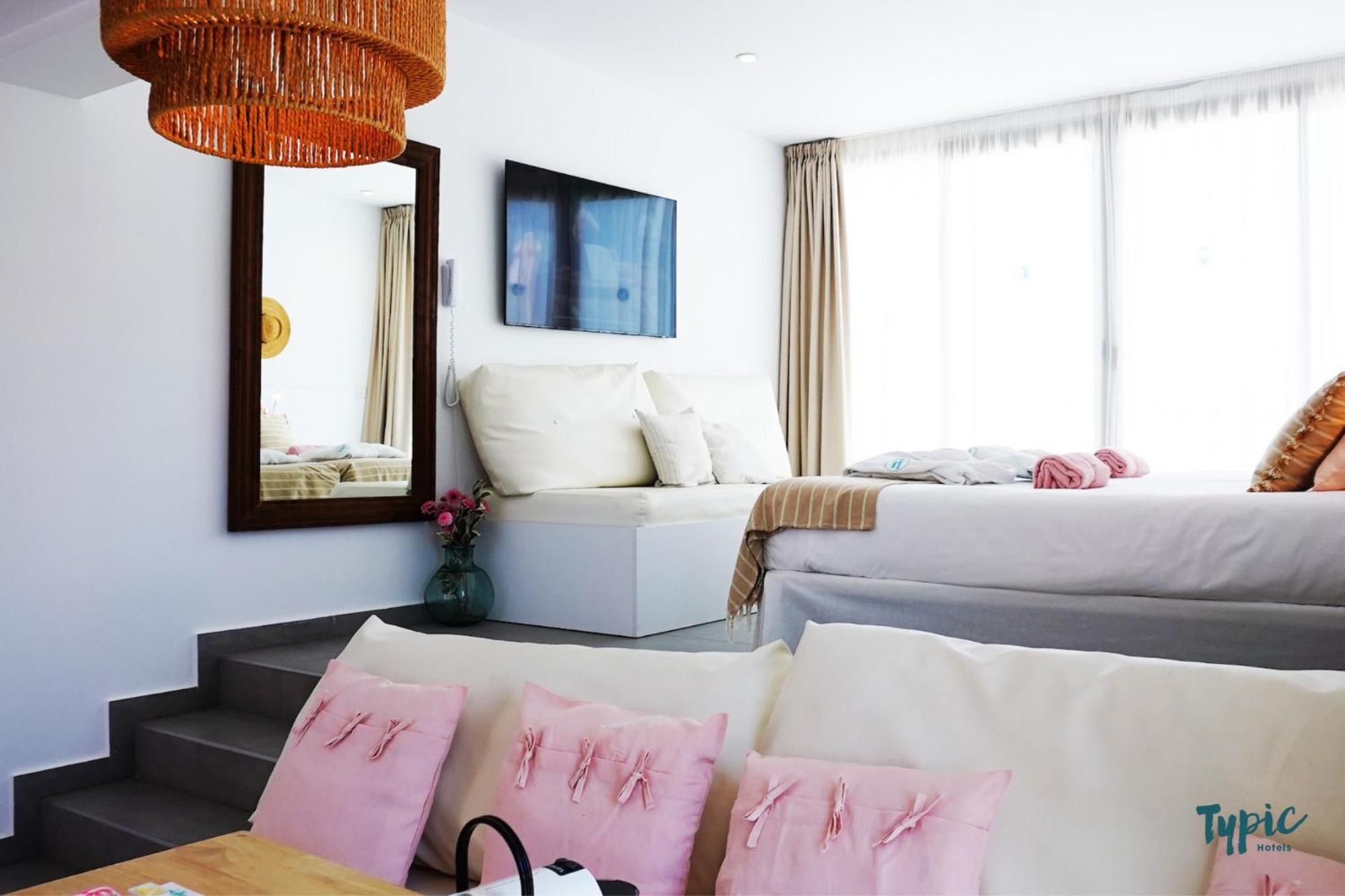 Typic Marina Playa - Adults Only Aparthotel San Antonio  Ngoại thất bức ảnh